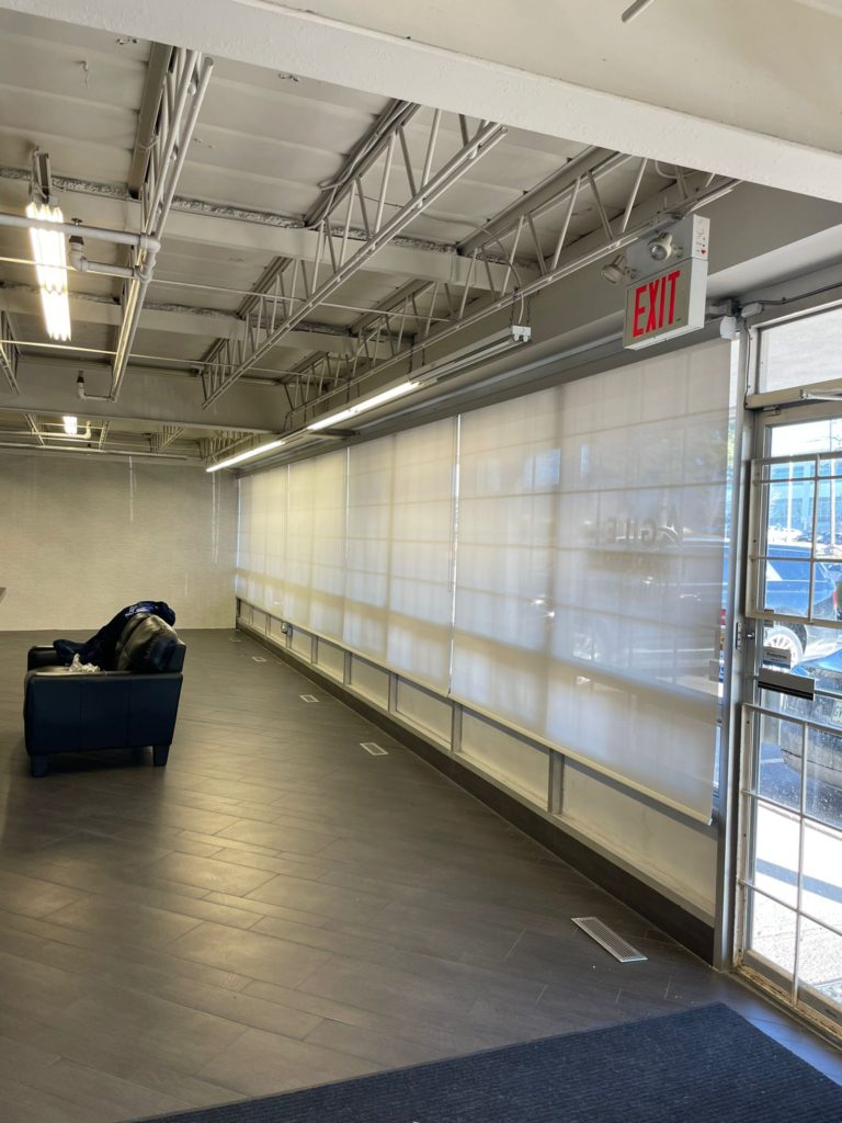 Roller blinds by fabric type for Ontario homes